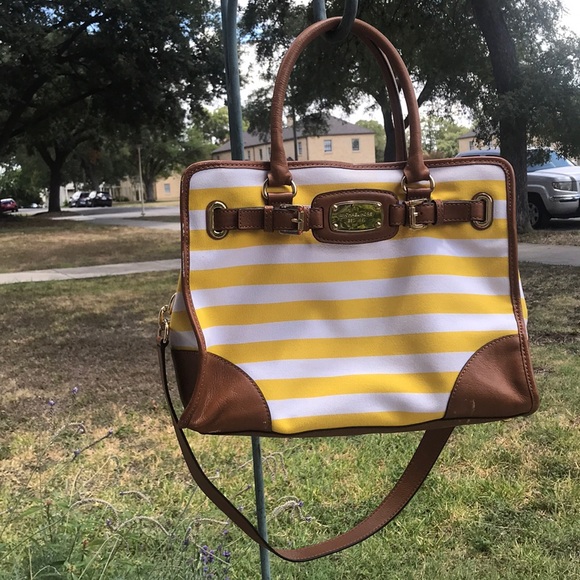 Michael Kors purse - Picture 1 of 4